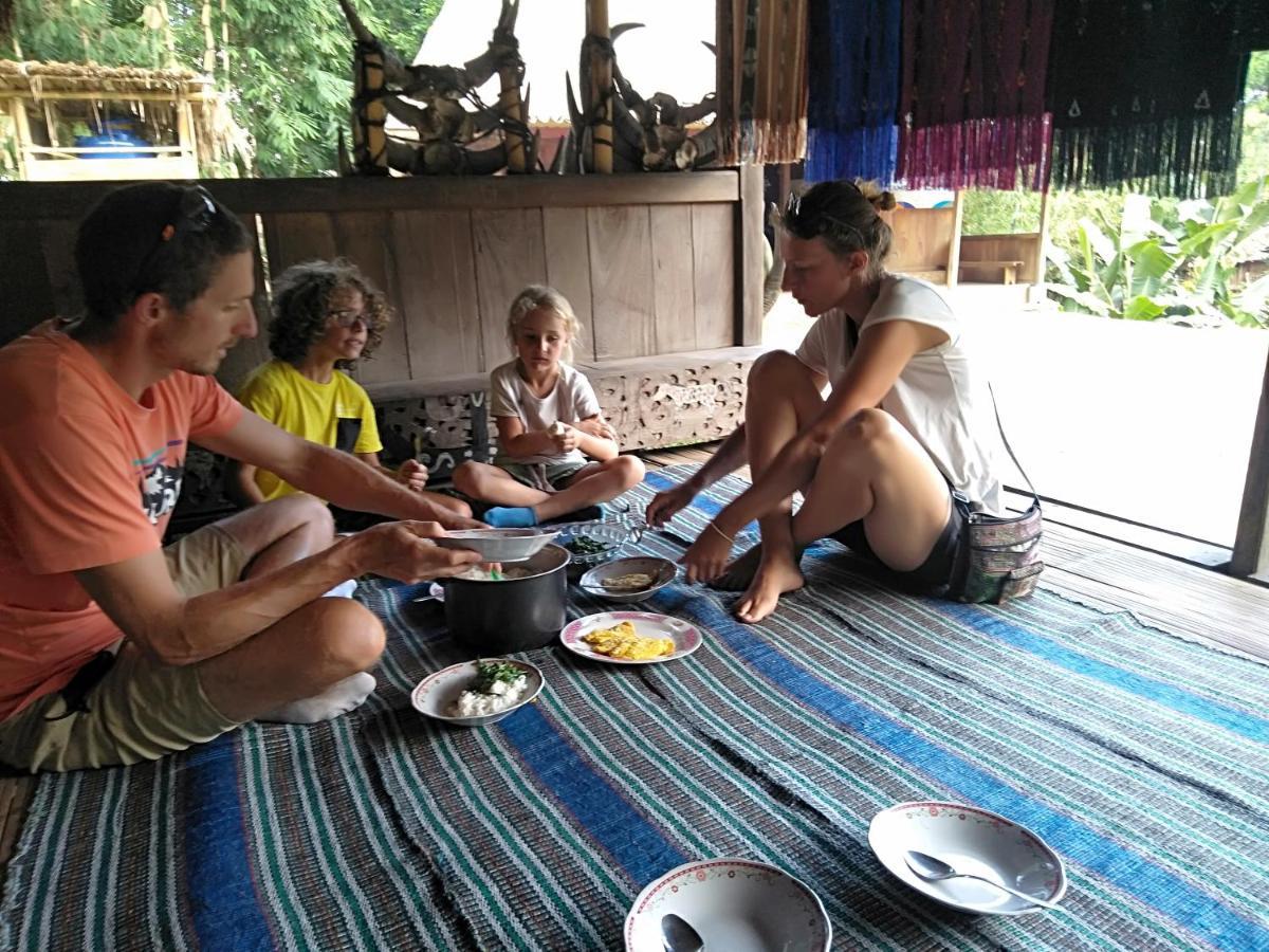 Arnolds Familly Homestay Bajawa Eksteriør billede