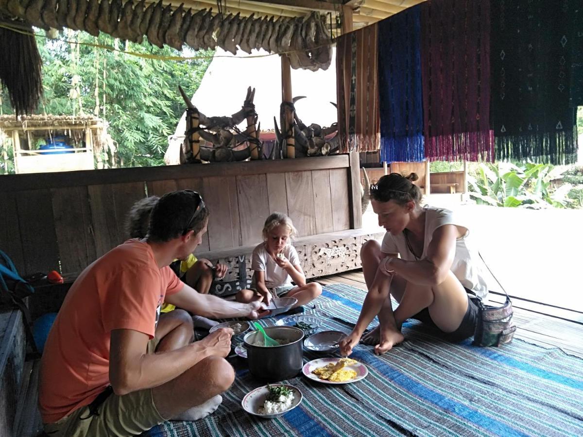 Arnolds Familly Homestay Bajawa Eksteriør billede