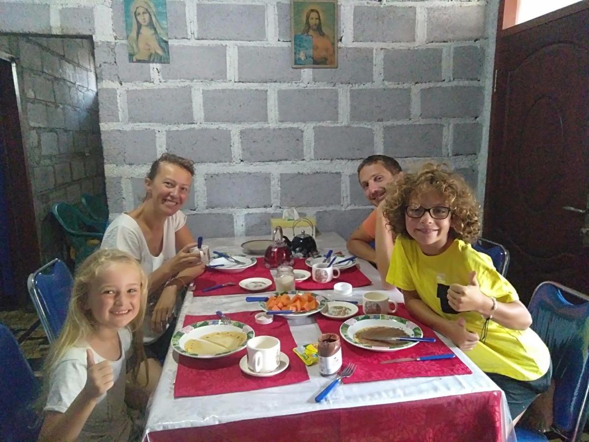 Arnolds Familly Homestay Bajawa Eksteriør billede