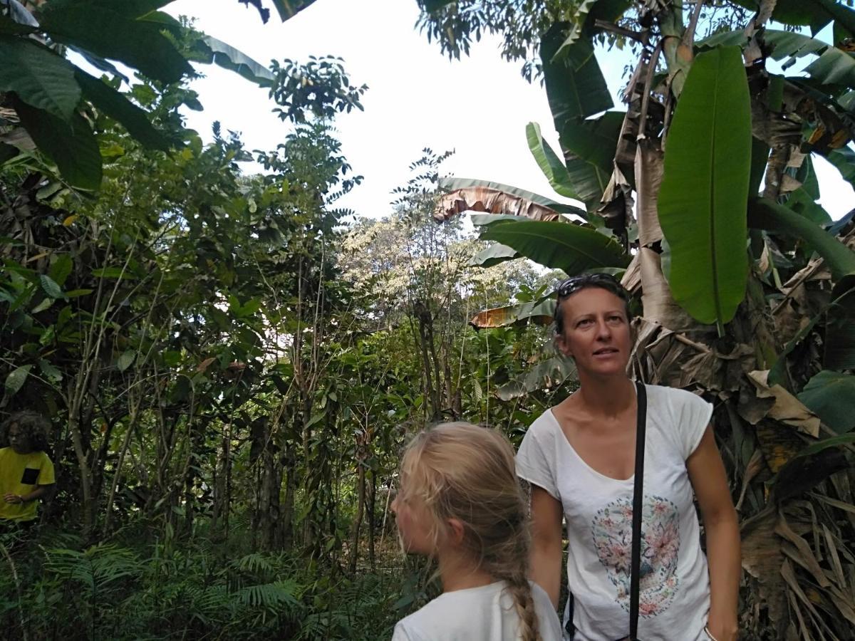 Arnolds Familly Homestay Bajawa Eksteriør billede