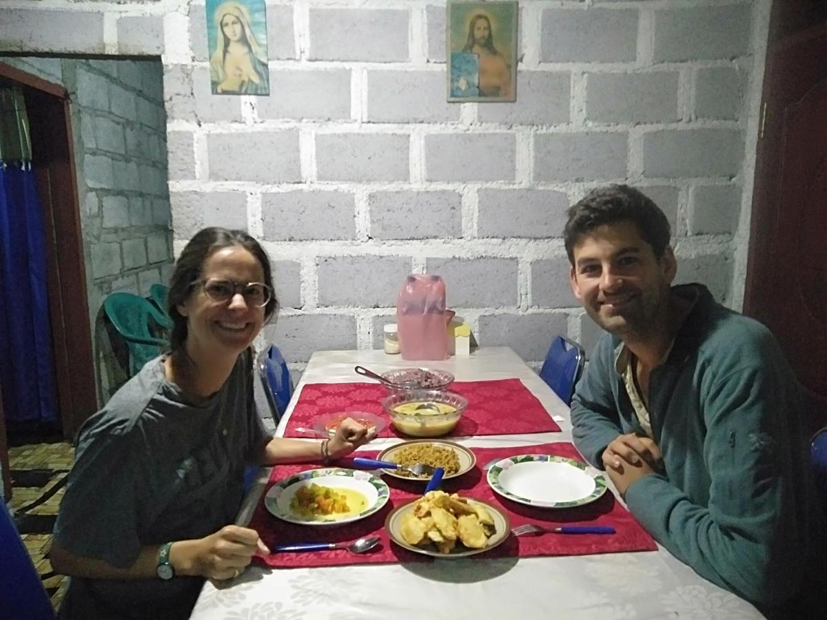 Arnolds Familly Homestay Bajawa Eksteriør billede