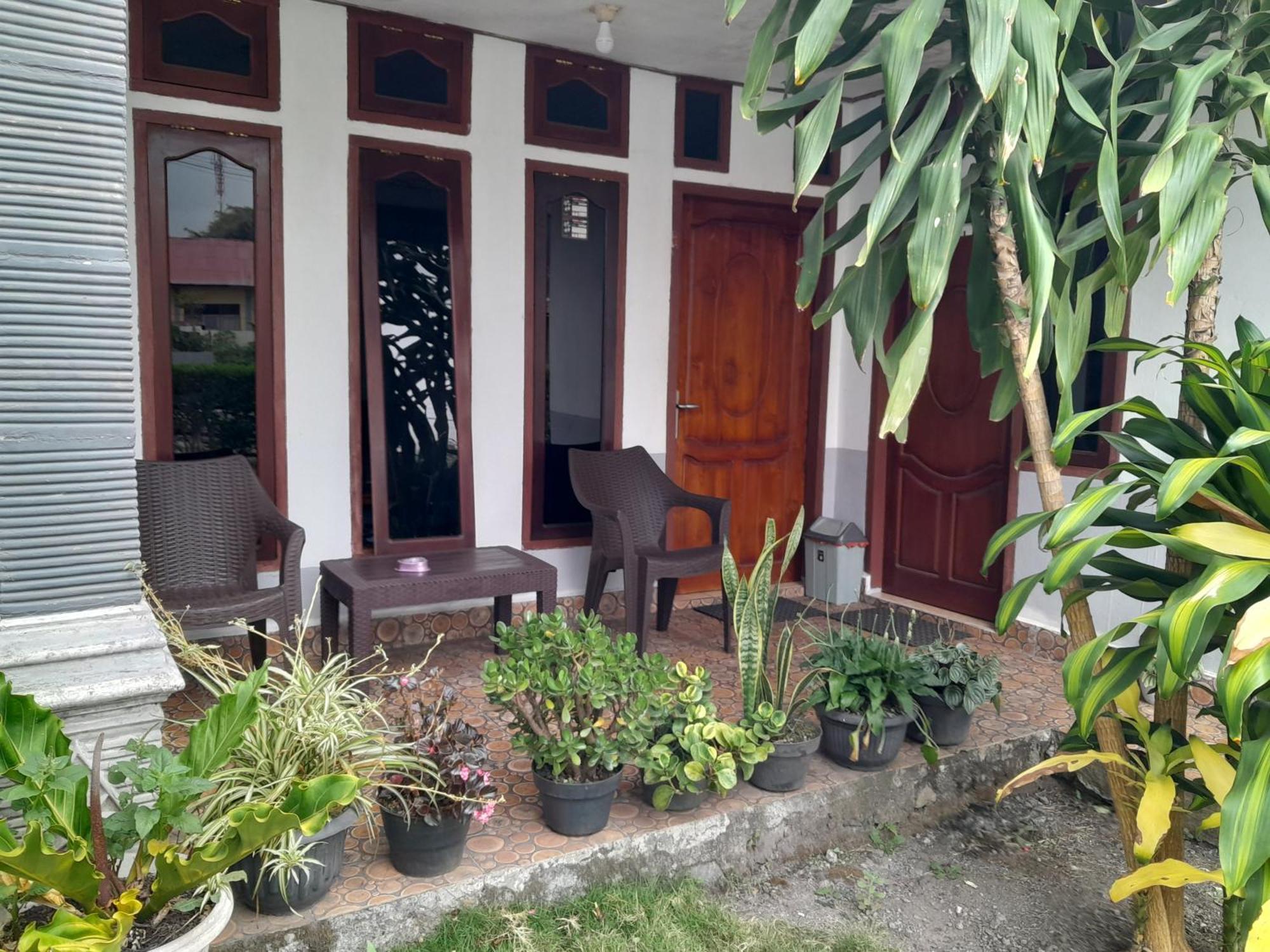 Arnolds Familly Homestay Bajawa Eksteriør billede