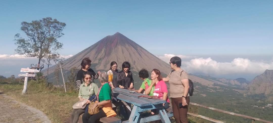Arnolds Familly Homestay Bajawa Eksteriør billede